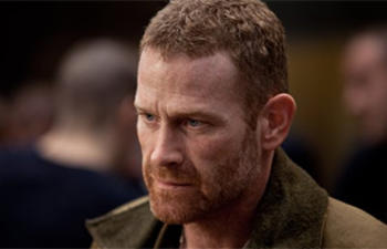 Max Martini dans Fifty Shades of Grey